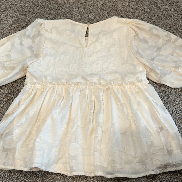 Mi Ami off white colored Peplum Blouse size xs - Picture 4 of 5